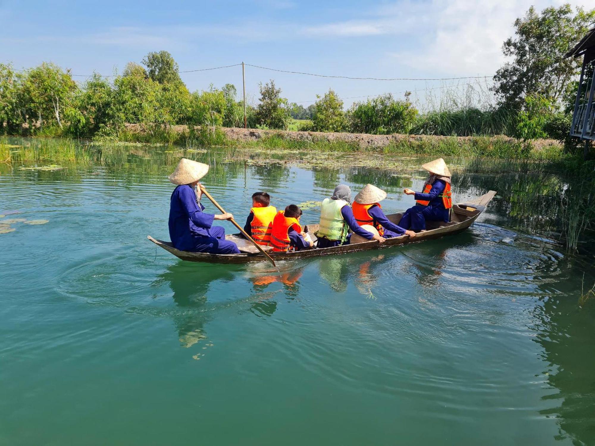 Viet Mekong Farmstay Tràm Chim Buitenkant foto